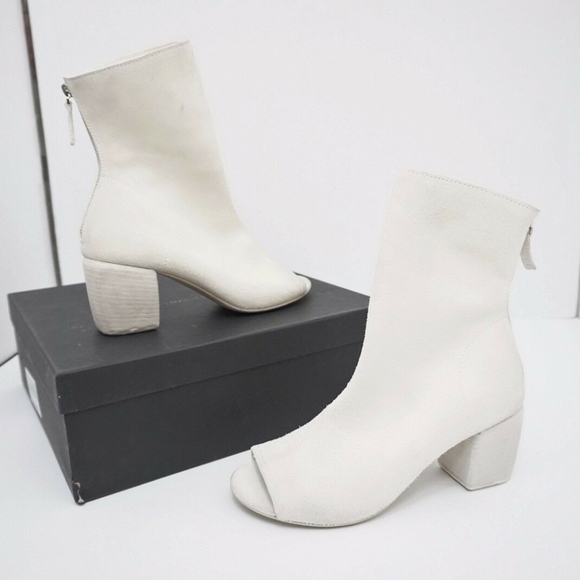 🆕70% OFF‼️Marsell Bootie Open Toe White Suede - Picture 4 of 8